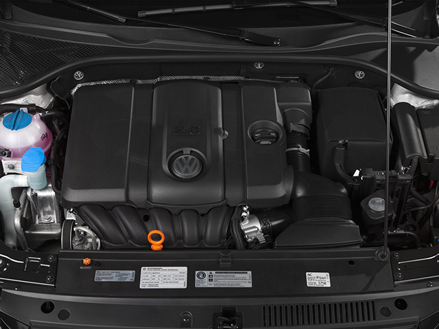2014 Volkswagen Passat V6 SE w/Sunroof