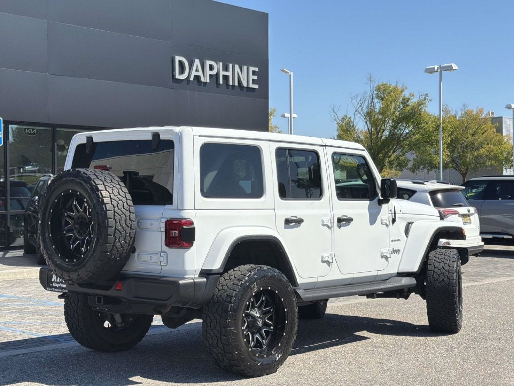 2022 Jeep Wrangler Unlimited Sahara