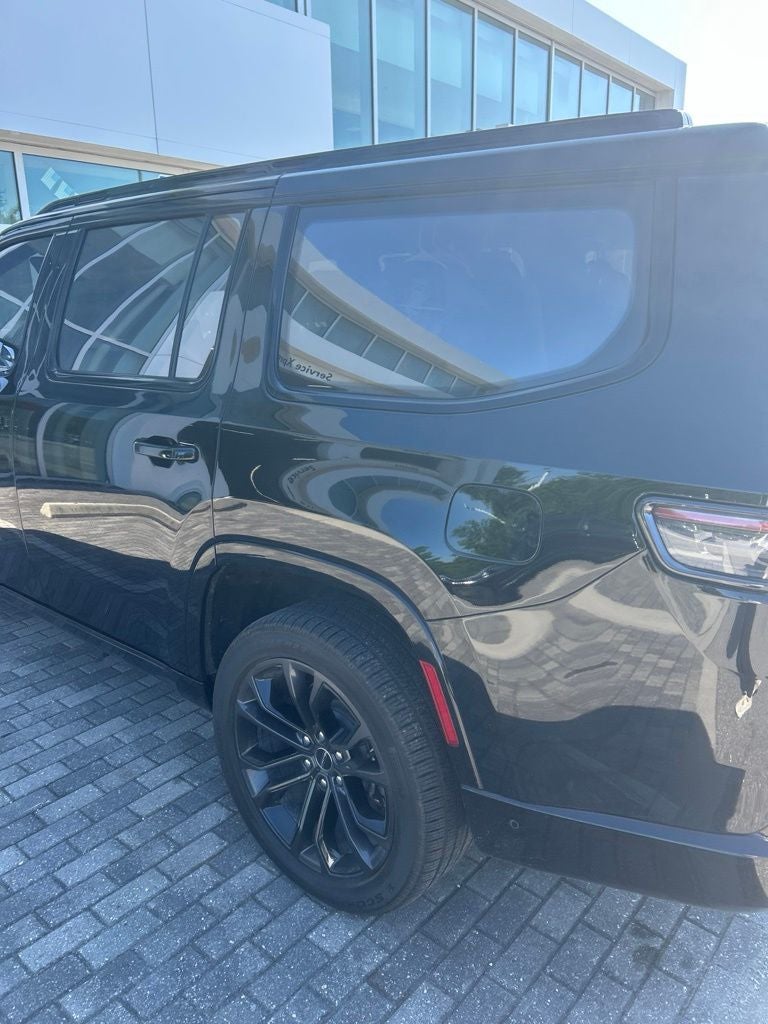 2023 Jeep Grand Wagoneer Series III Obsidian