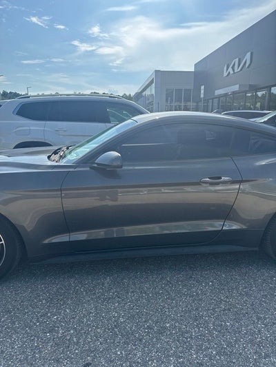 2020 Ford Mustang EcoBoost