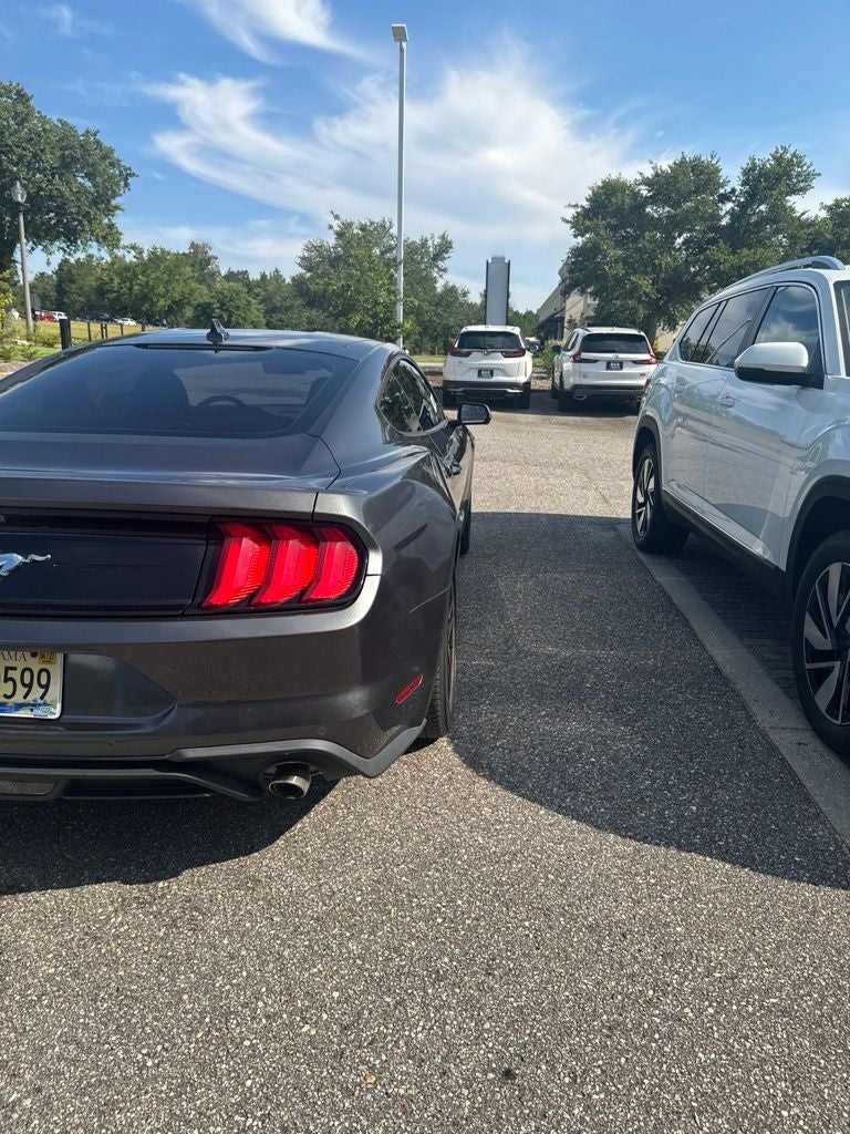 2020 Ford Mustang EcoBoost