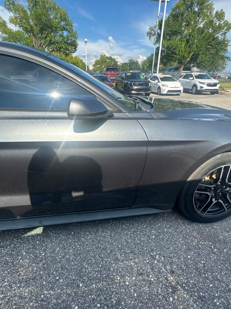 2020 Ford Mustang EcoBoost