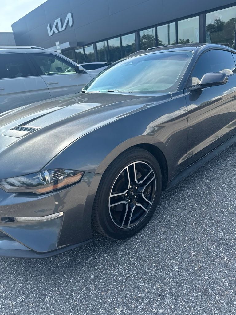 2020 Ford Mustang EcoBoost
