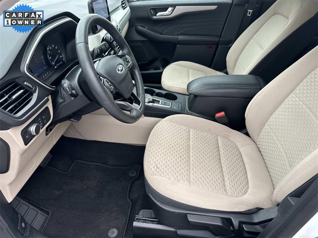 2021 Ford Escape SE Hybrid