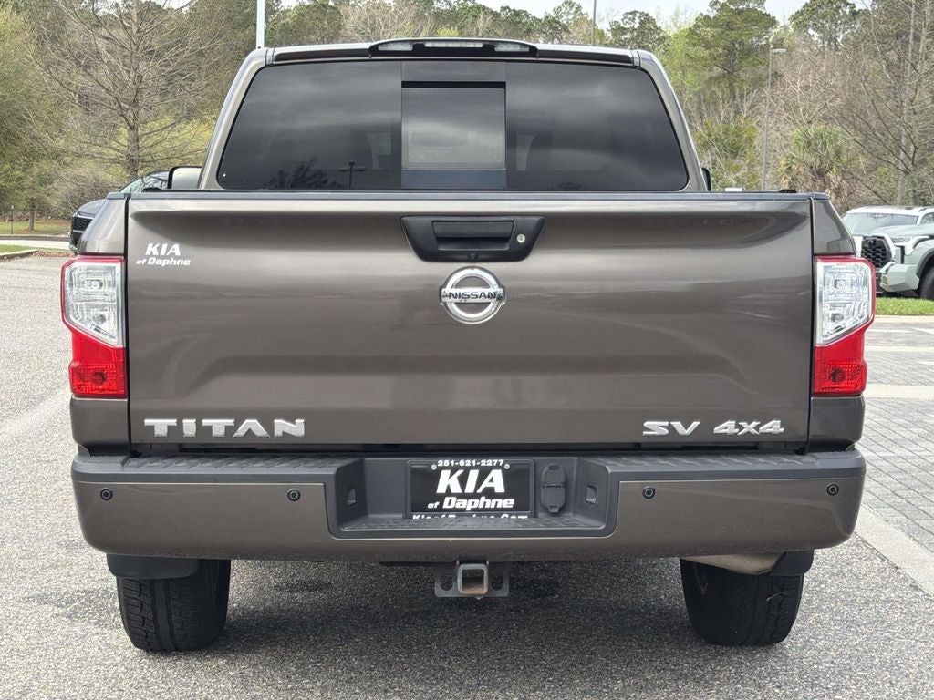 2017 Nissan Titan SV
