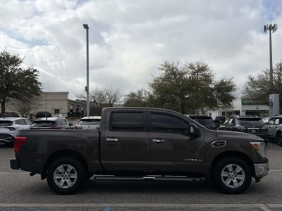 2017 Nissan Titan SV