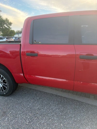 2022 Nissan Titan SV