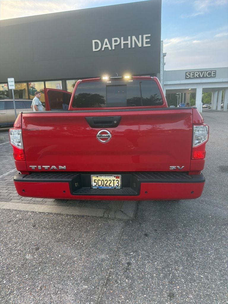 2022 Nissan Titan SV