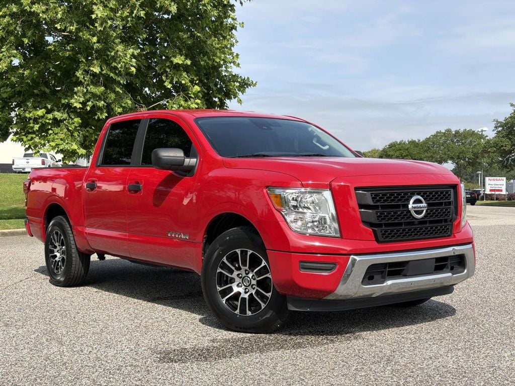 2022 Nissan Titan SV