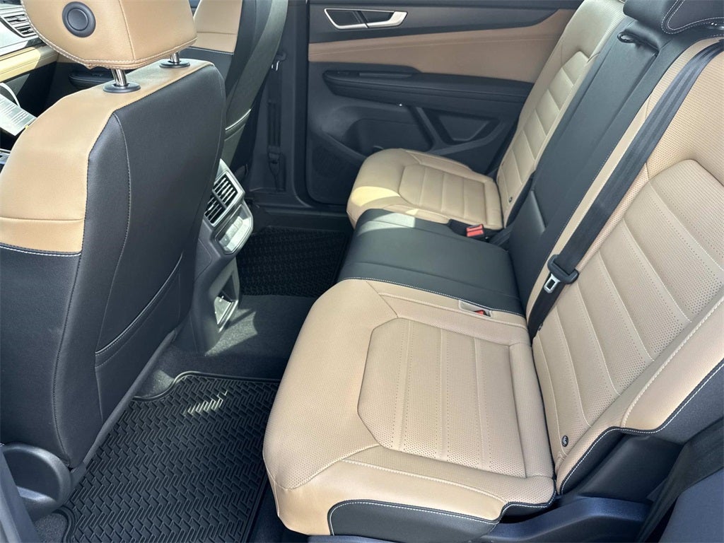 2026 Volkswagen Atlas Cross Sport 2.0T SEL R-Line Black