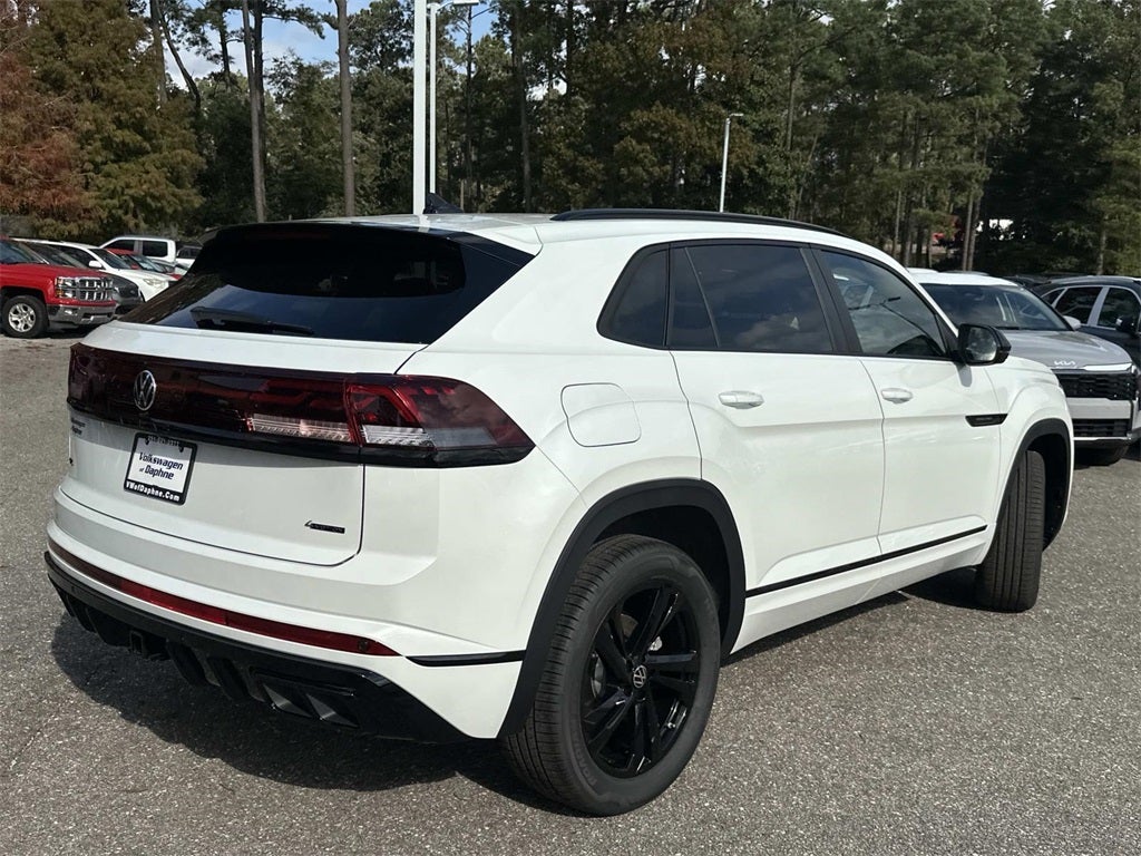 2026 Volkswagen Atlas Cross Sport 2.0T SEL R-Line Black