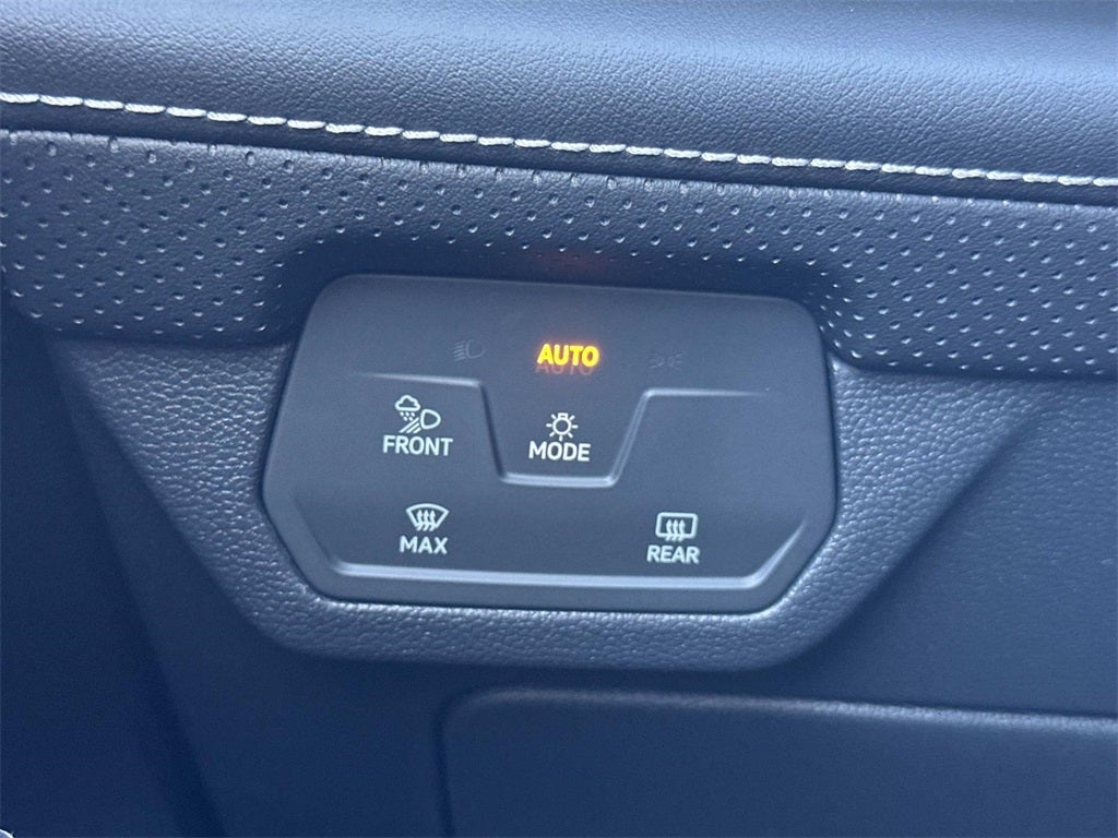 2026 Volkswagen Atlas Cross Sport 2.0T SEL R-Line Black