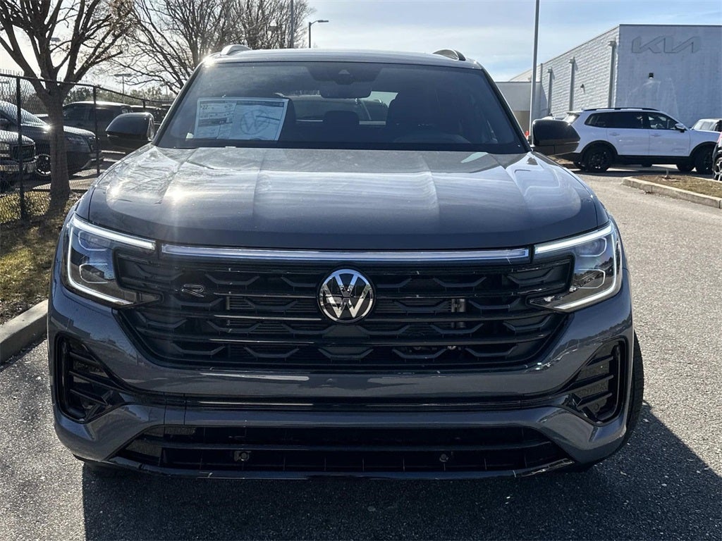 2026 Volkswagen Atlas Cross Sport 2.0T SEL R-Line Black