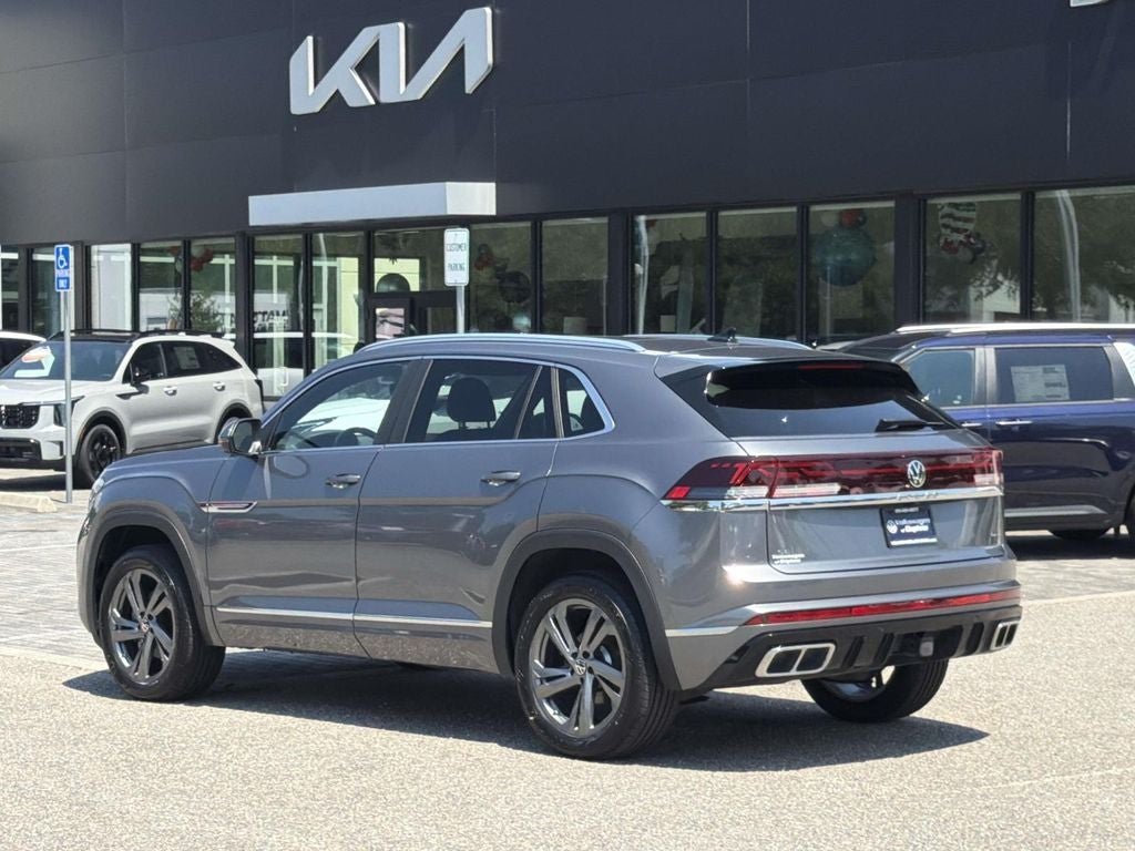 2024 Volkswagen Atlas Cross Sport 2.0T SEL R-Line
