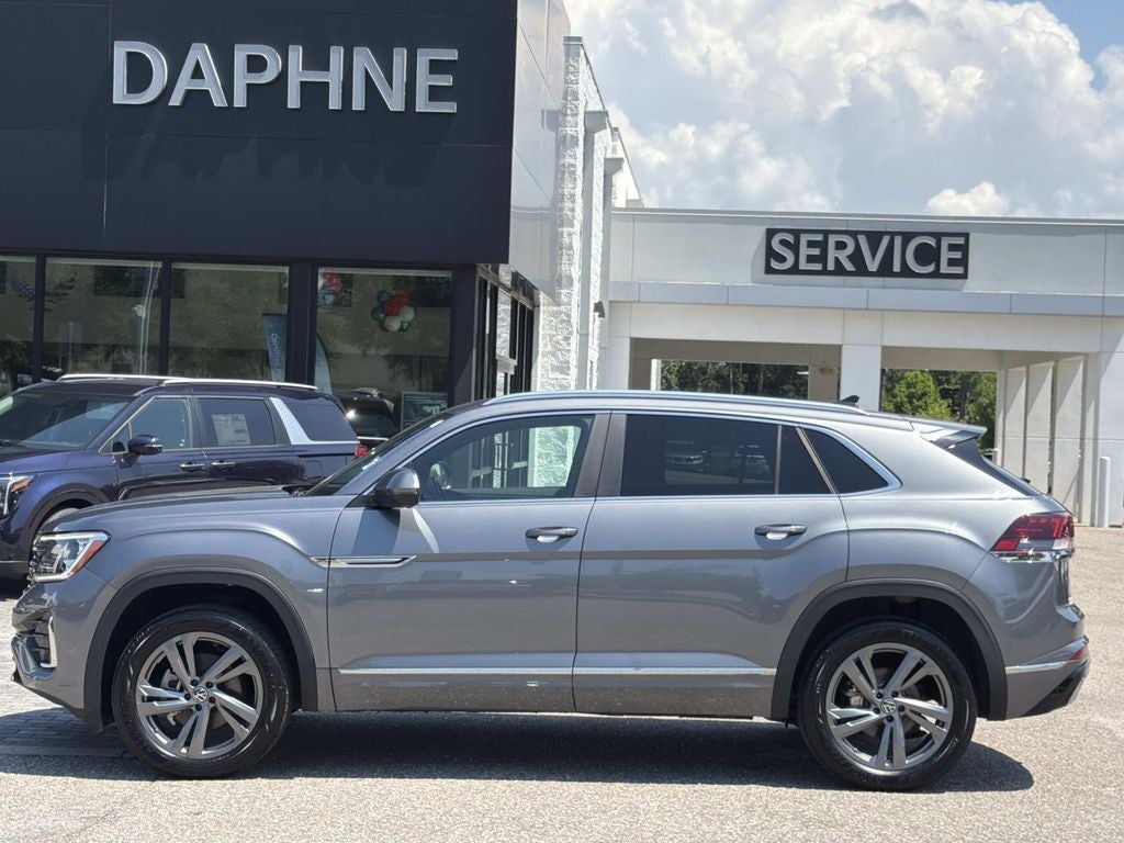 2024 Volkswagen Atlas Cross Sport 2.0T SEL R-Line