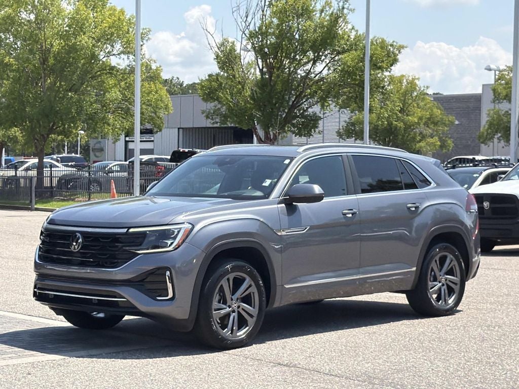 2024 Volkswagen Atlas Cross Sport 2.0T SEL R-Line