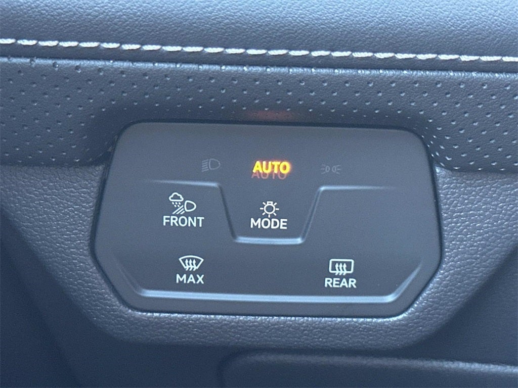 2026 Volkswagen Atlas Cross Sport 2.0T SEL