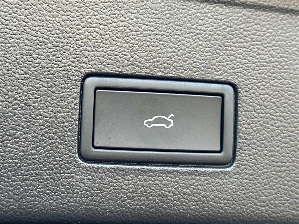 2026 Volkswagen Atlas Cross Sport 2.0T SEL