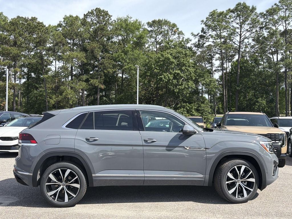 2026 Volkswagen Atlas Cross Sport 2.0T SEL Premium R-Line