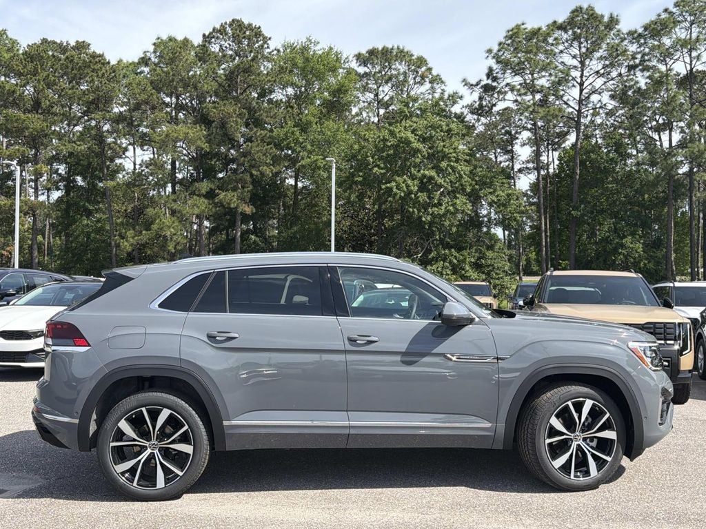 2026 Volkswagen Atlas Cross Sport 2.0T SEL Premium R-Line