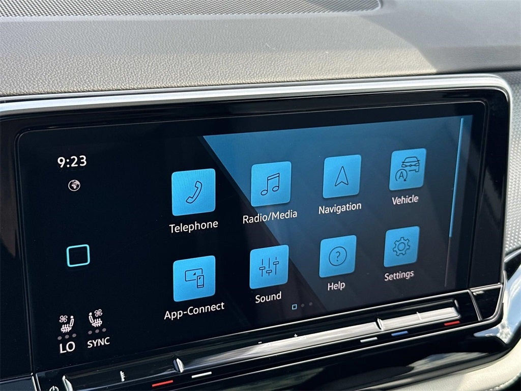 2026 Volkswagen Atlas Cross Sport 2.0T SEL Premium R-Line