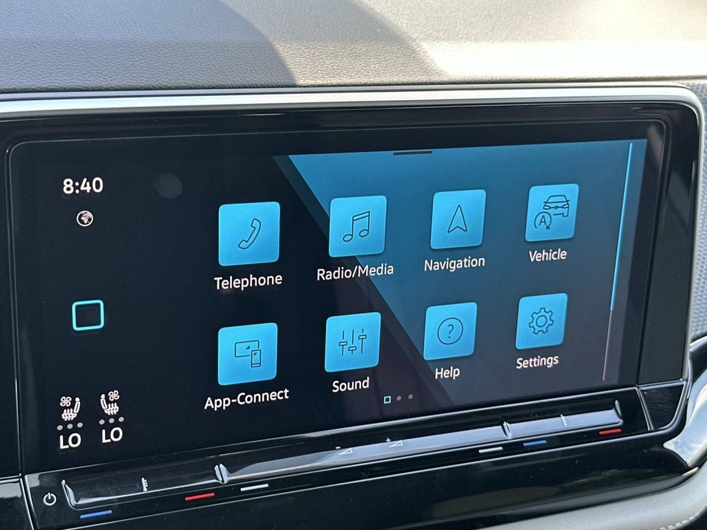 2026 Volkswagen Atlas Cross Sport 2.0T SEL Premium R-Line
