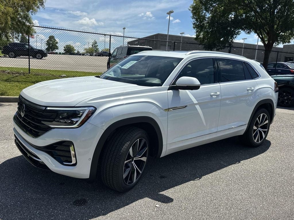 2026 Volkswagen Atlas Cross Sport 2.0T SEL Premium R-Line