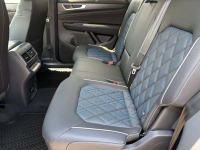 2026 Volkswagen Atlas Cross Sport SEL Premium R-Line
