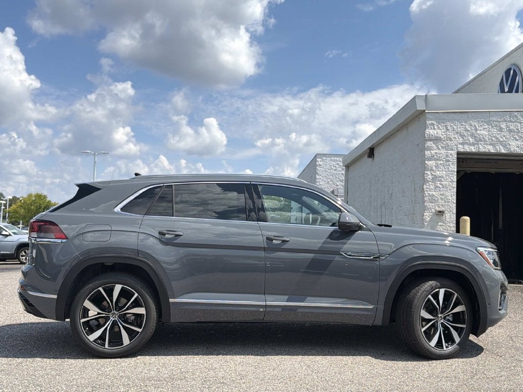 2026 Volkswagen Atlas Cross Sport SEL Premium R-Line