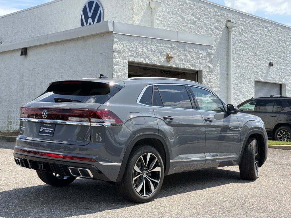 2026 Volkswagen Atlas Cross Sport SEL Premium R-Line