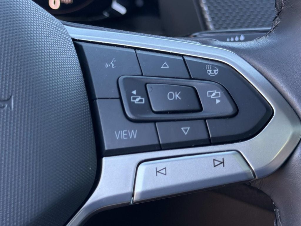 2024 Volkswagen Atlas Cross Sport 2.0T SEL Premium R-Line