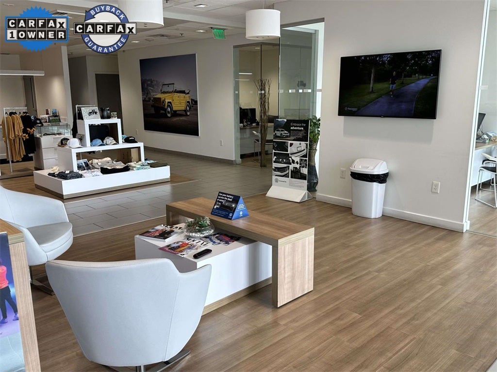 2022 Volkswagen Atlas Cross Sport 3.6L V6 SEL Premium R-Line