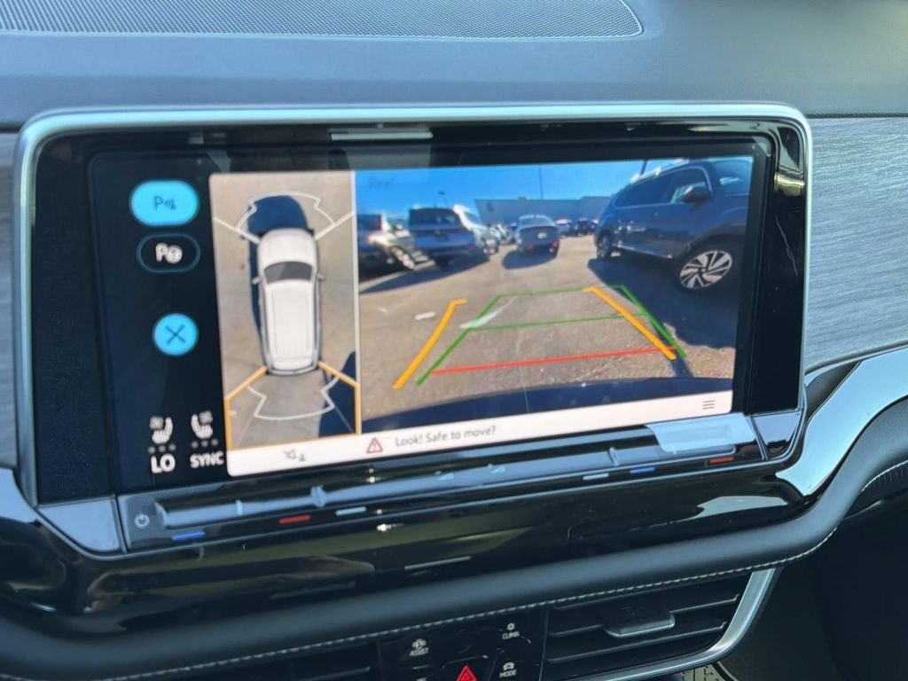 2026 Volkswagen Atlas 2.0T SEL Premium R-Line