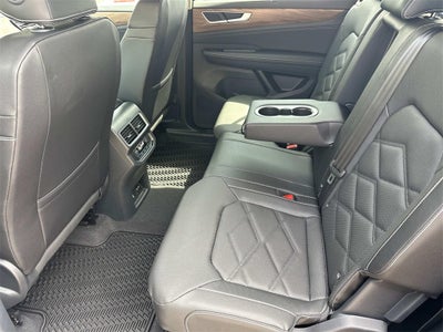 2025 Volkswagen Atlas 2.0T SE