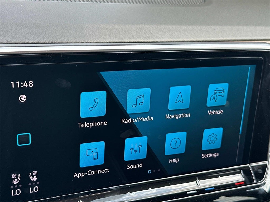 2025 Volkswagen Atlas 2.0T SE