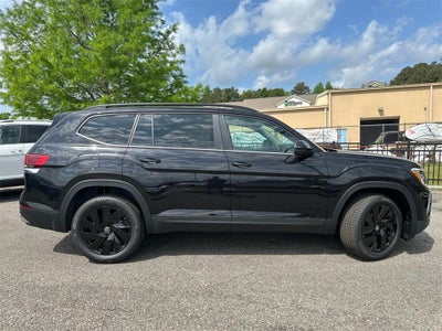 2025 Volkswagen Atlas 2.0T SE