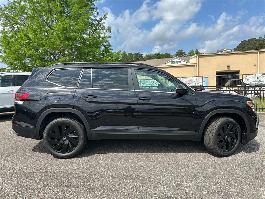 2025 Volkswagen Atlas 2.0T SE