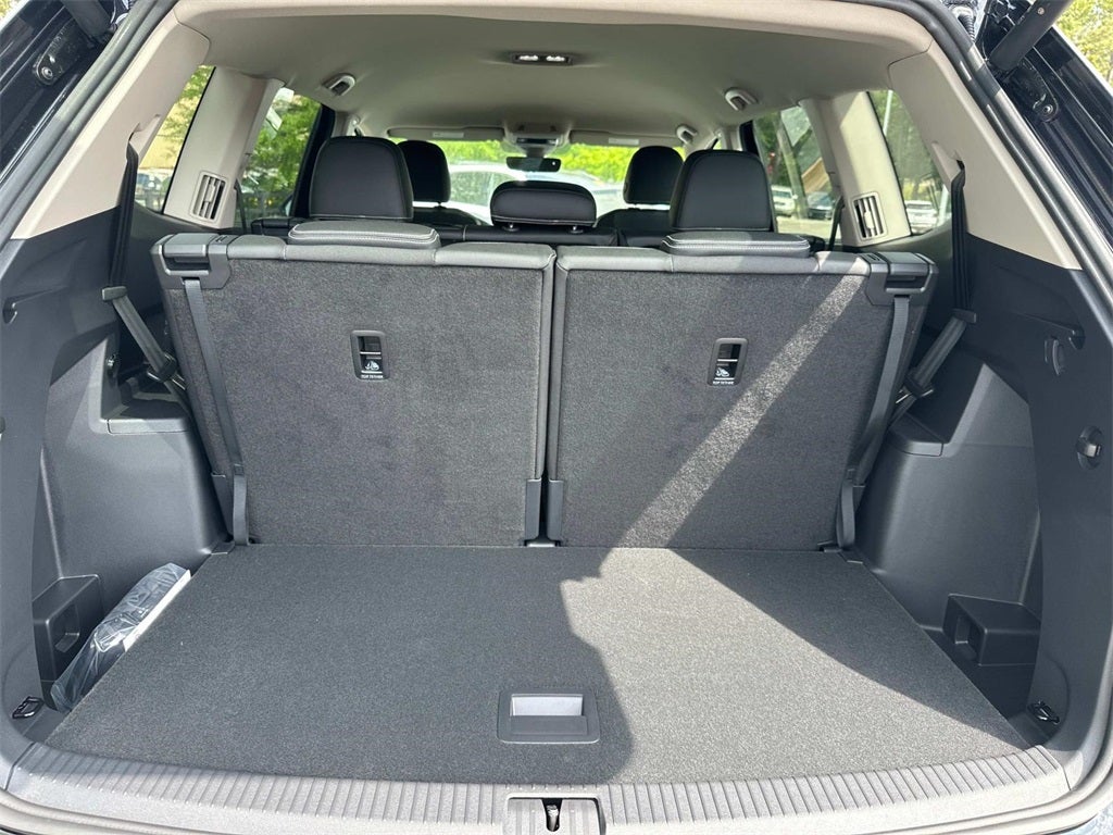 2025 Volkswagen Atlas 2.0T SE