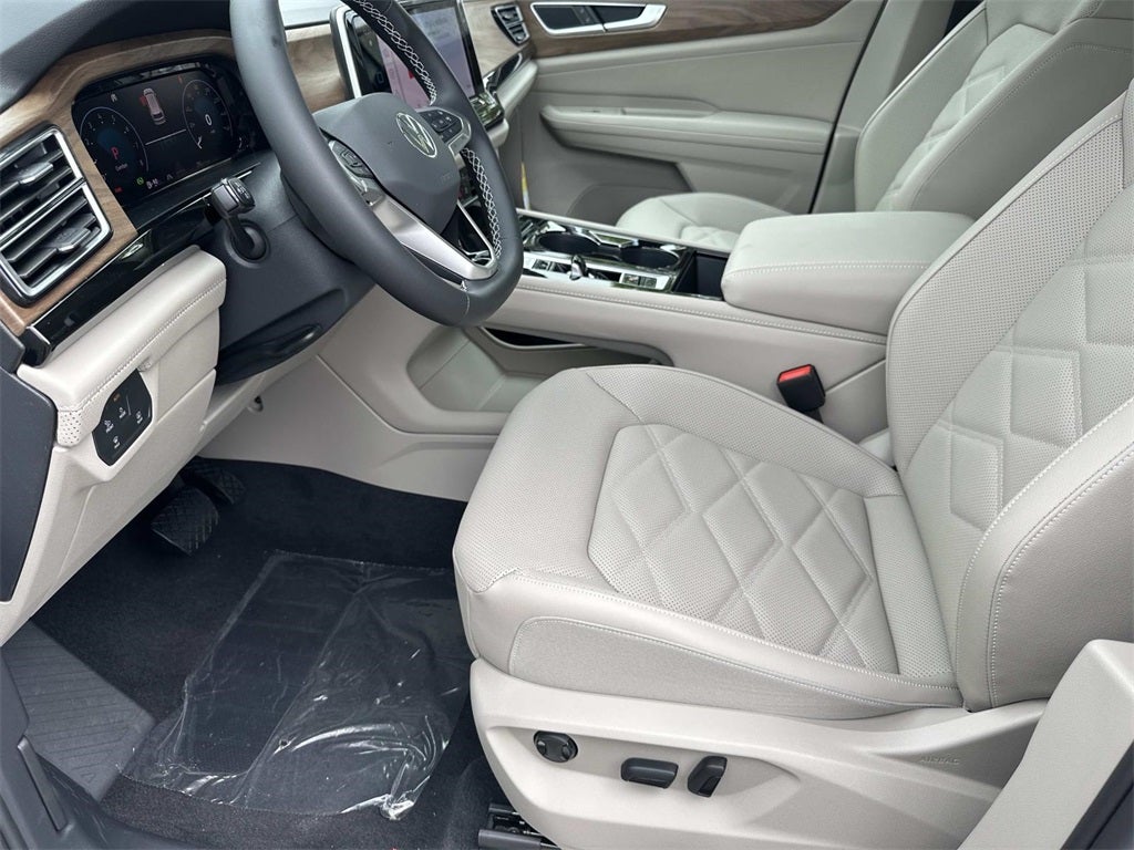 2026 Volkswagen Atlas 2.0T SE w/ Technology