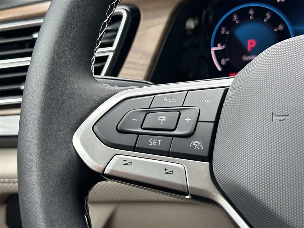 2026 Volkswagen Atlas 2.0T SE w/ Technology