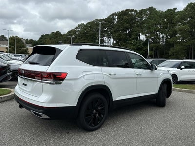 2026 Volkswagen Atlas 2.0T SE w/ Technology