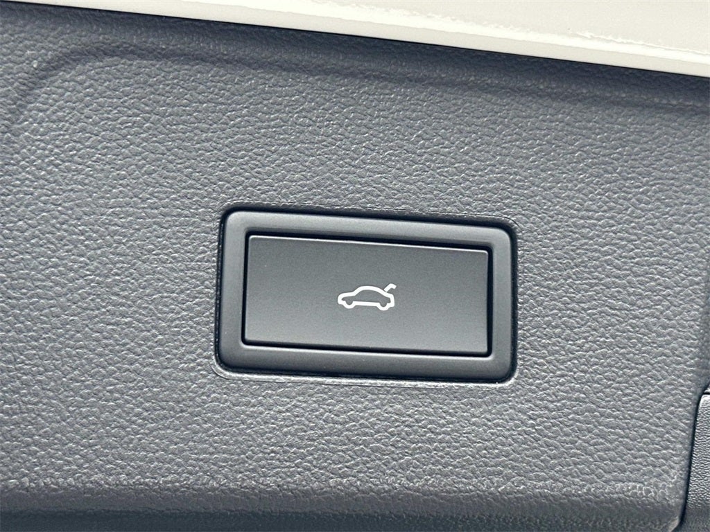 2026 Volkswagen Atlas 2.0T SE w/ Technology