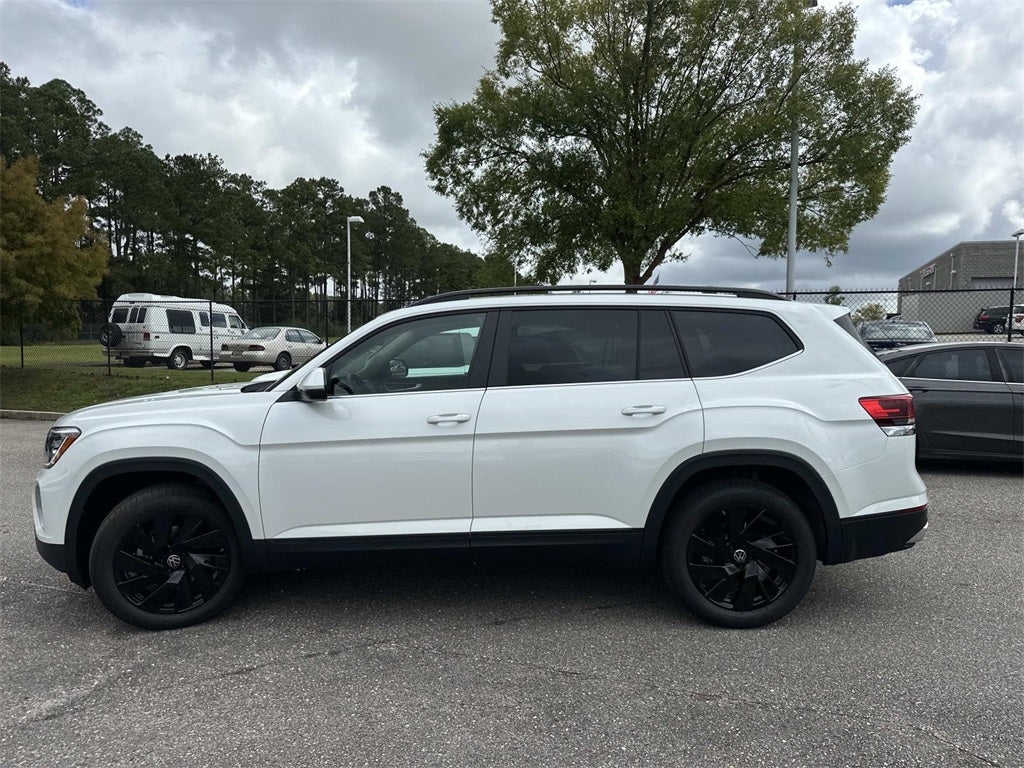 2026 Volkswagen Atlas 2.0T SE w/ Technology