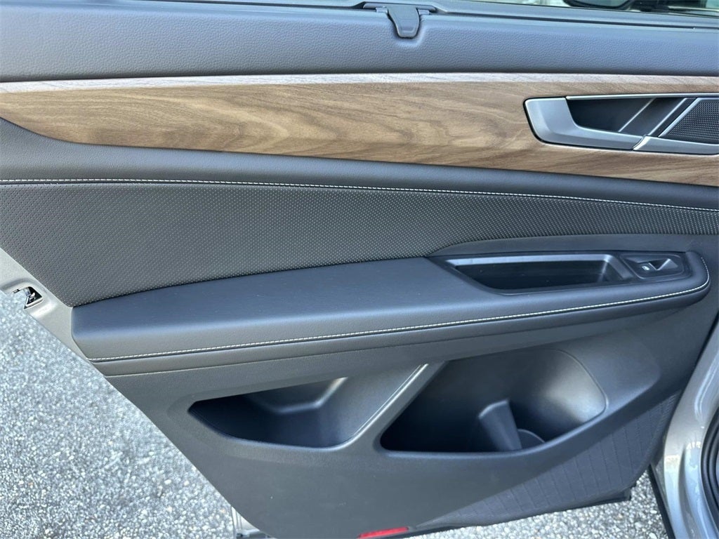 2026 Volkswagen Atlas 2.0T SE w/ Technology