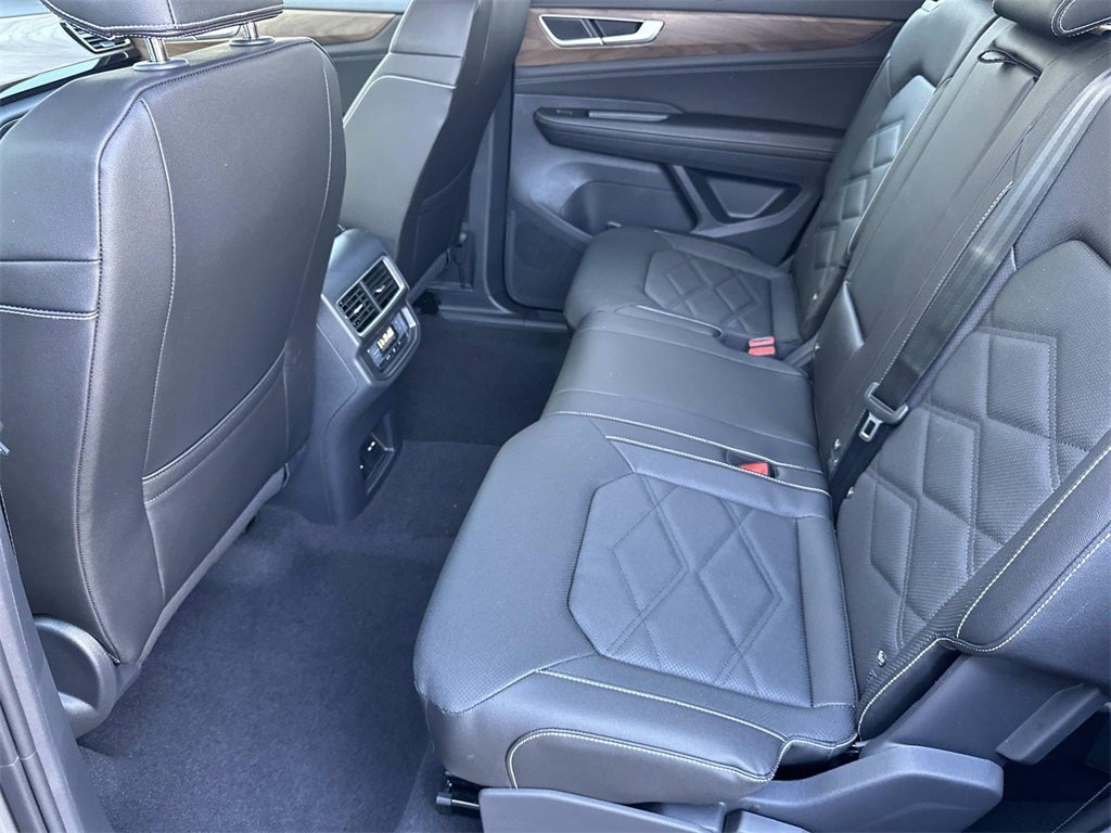 2026 Volkswagen Atlas 2.0T SE w/ Technology