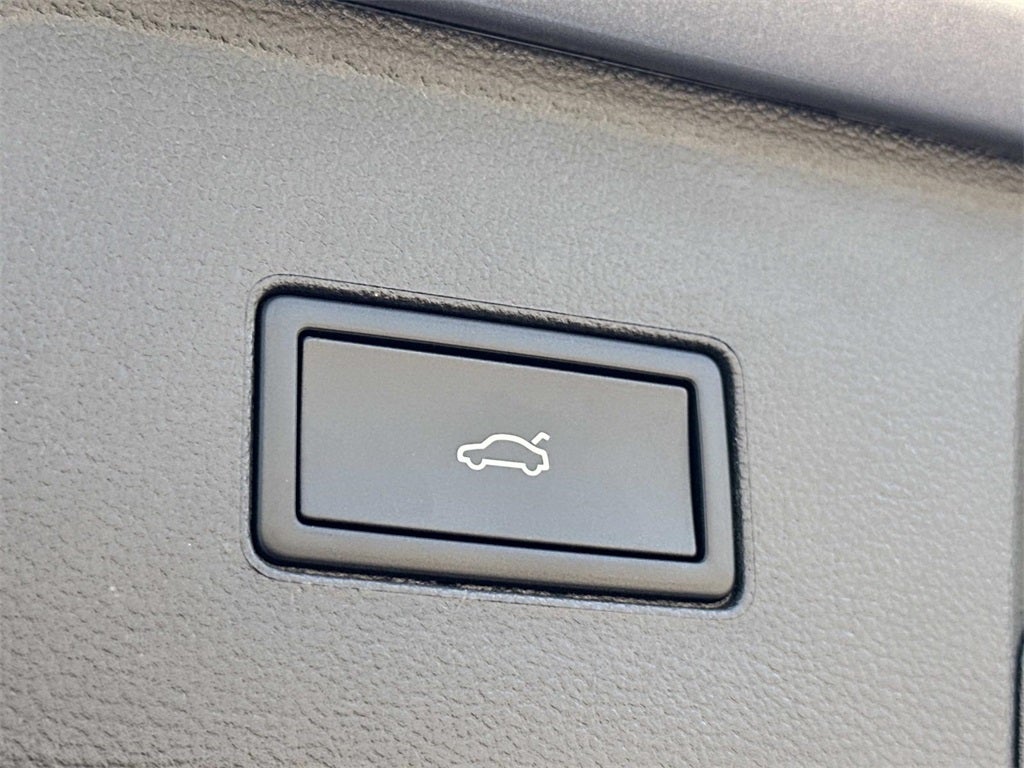 2026 Volkswagen Atlas 2.0T SE w/ Technology