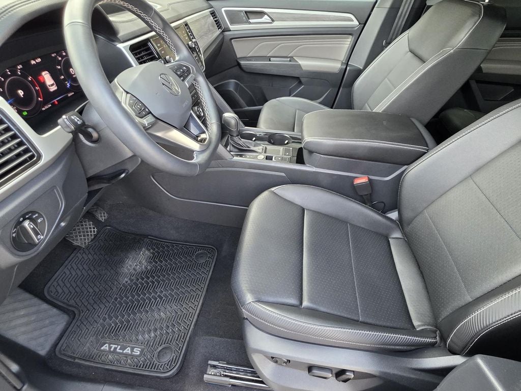 2023 Volkswagen Atlas Cross Sport 2.0T SE w/Technology