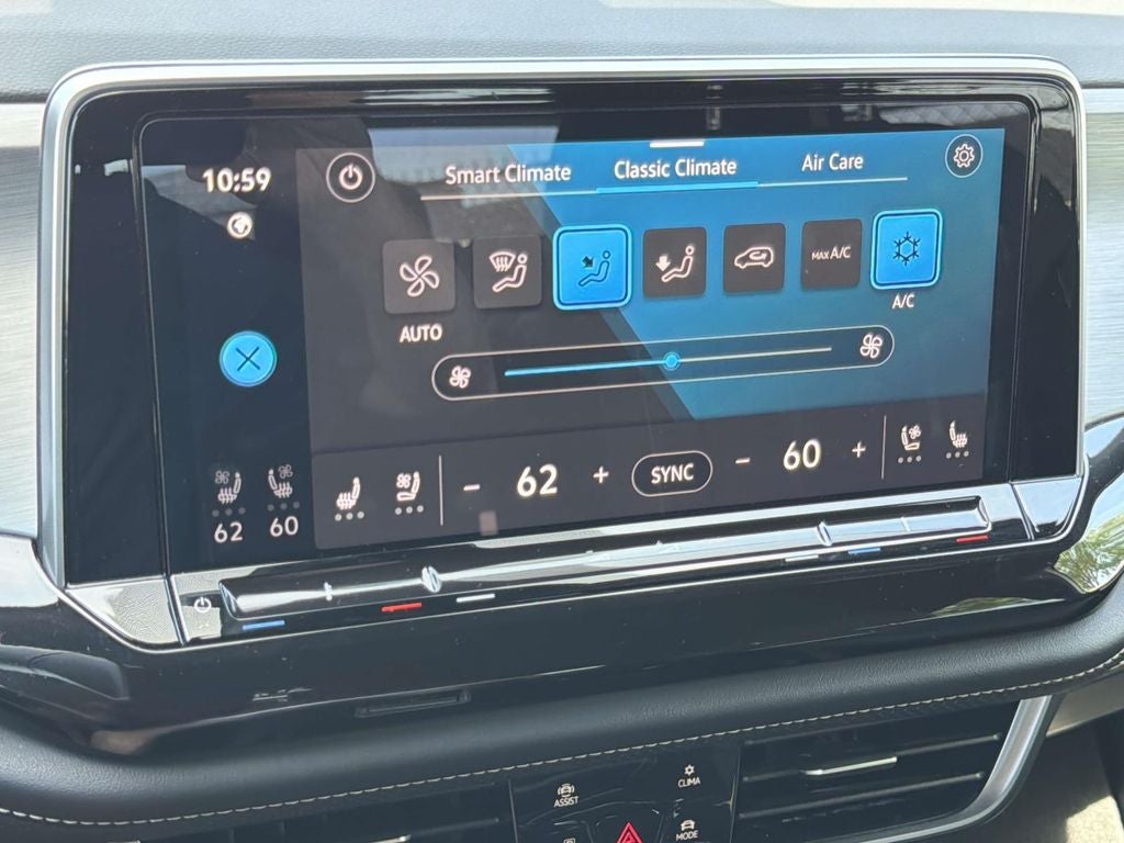 2025 Volkswagen Atlas Cross Sport 2.0T SE w/Technology