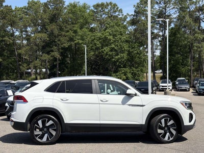 2025 Volkswagen Atlas Cross Sport 2.0T SE w/Technology