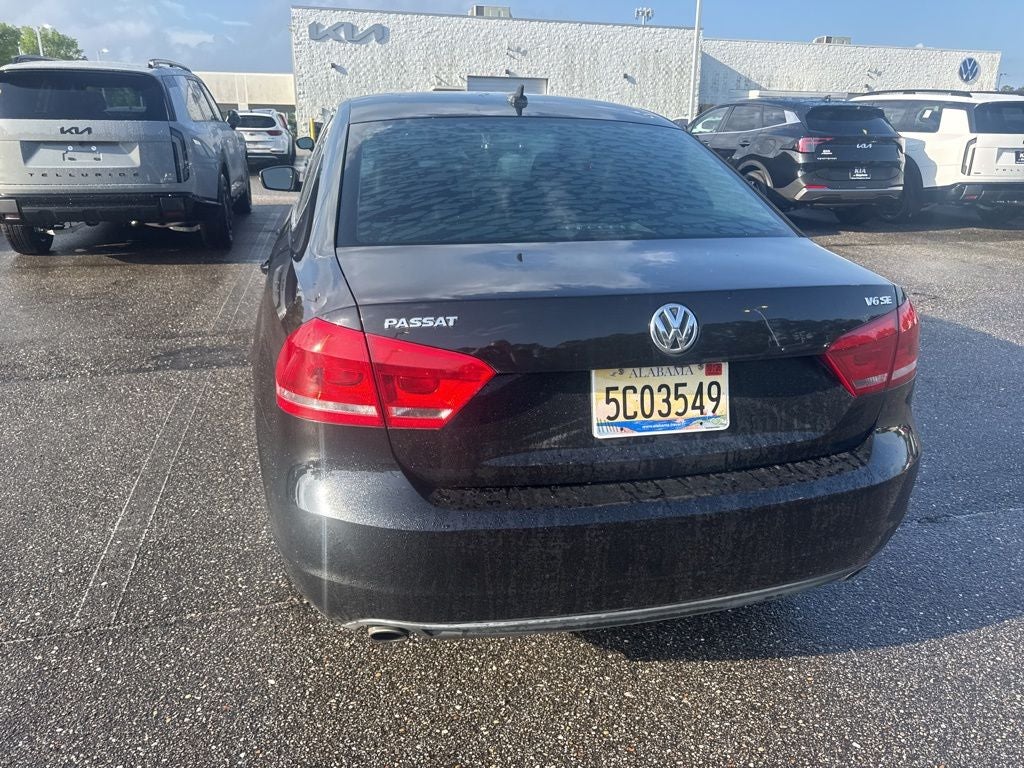 2014 Volkswagen Passat V6 SE w/Sunroof